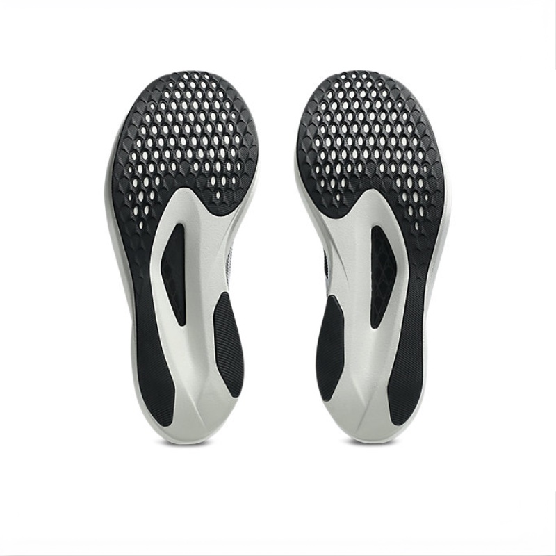 Jual Sepatu Lari Asics Magic Speed 5 Black-White Original 1013A183.001 - v3.ncrsport.com