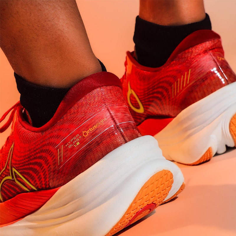 Jual Sepatu Lari Ortuseight Hyperblast Evo Crimson Original 11040052 - v3.ncrsport.com