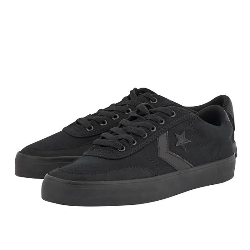Jual Sepatu Sneakers Converse Courtlandt Ox Triple Black Original 161599C - v3.ncrsport.com