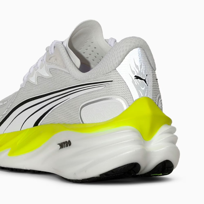 Jual Sepatu Lari Puma Velocity Nitro™ 4 White-Lux Lime Original 311140-15 - v3.ncrsport.com