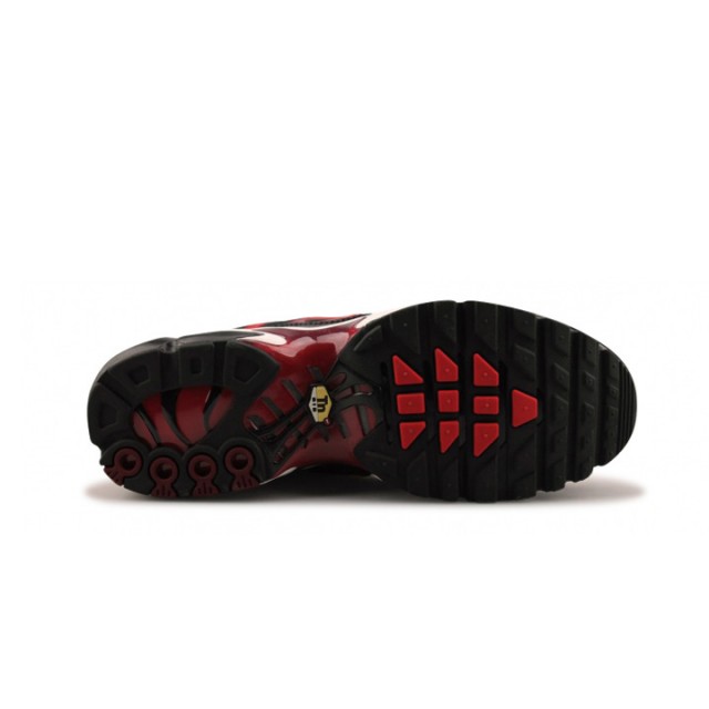 Jual Sepatu Sneakers Nike Air Max Plus Tn Tuned 1 Black Red Original 852630-008 - v3.ncrsport.com
