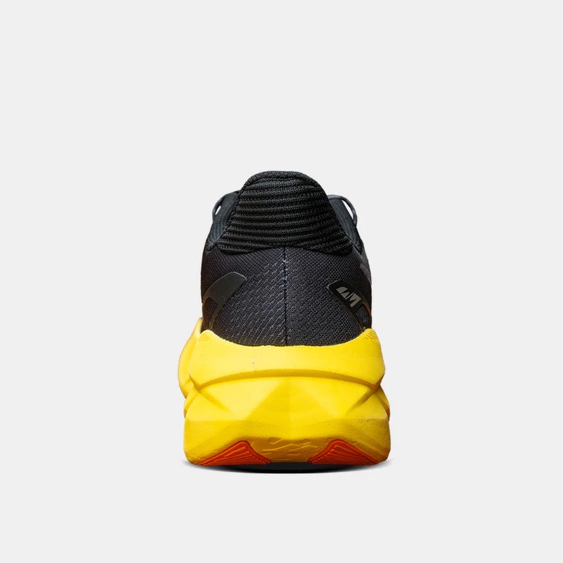 Jual Sepatu Lari Mills Enerstrike Hyper Black - Silver - Yellow Original 9105609 - v3.ncrsport.com