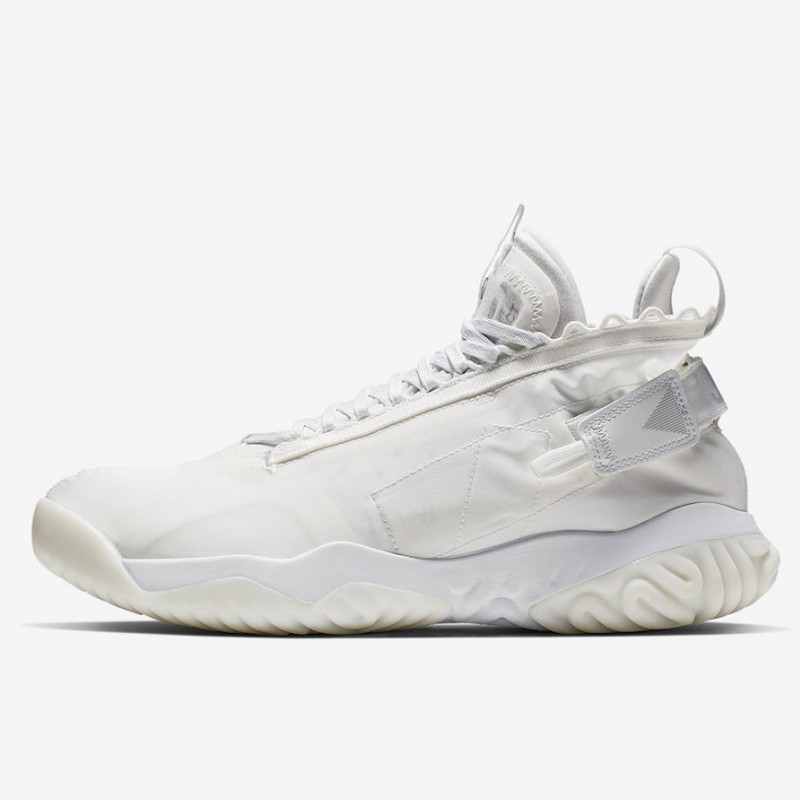 Jual Sepatu Basket Air Jordan Proto React White Original Bv1654-101 - v3.ncrsport.com