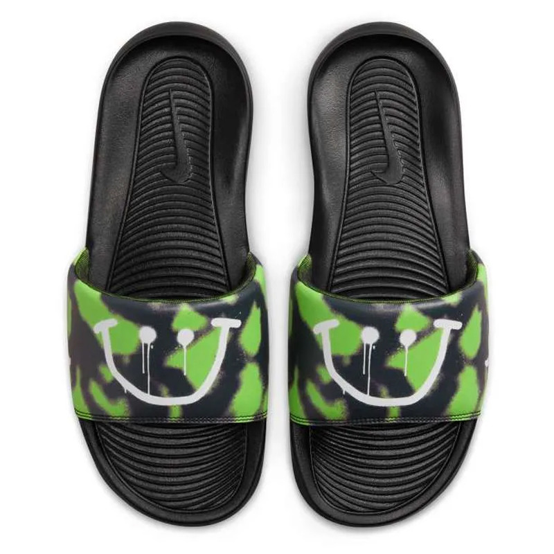 Jual Sandal Sneakers Nike Victori One Slide Print Black Green Original Cn9678-301 - v3.ncrsport.com