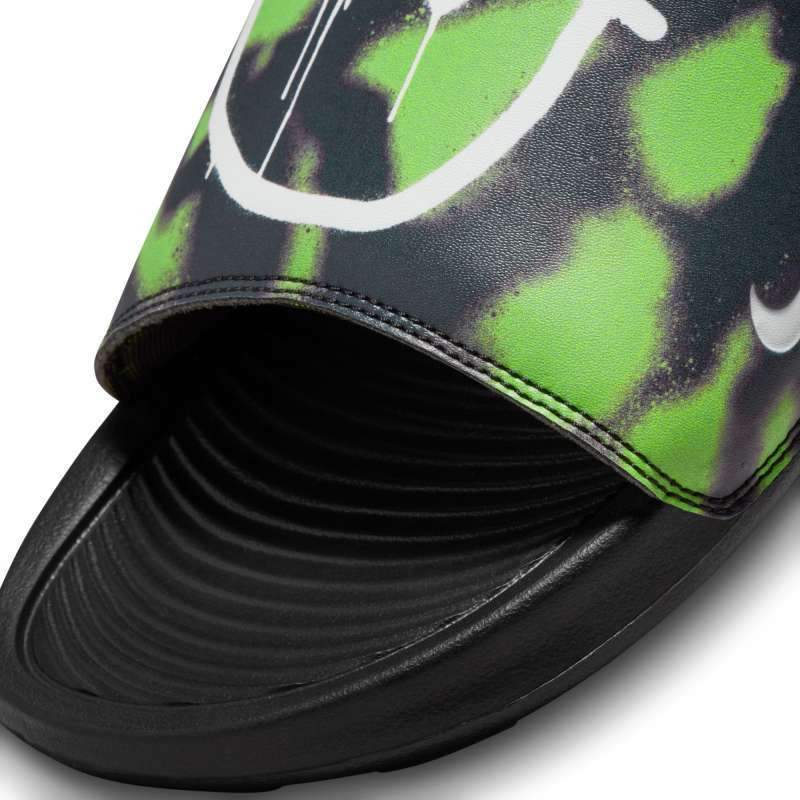 Jual Sandal Sneakers Nike Victori One Slide Print Black Green Original Cn9678-301 - v3.ncrsport.com