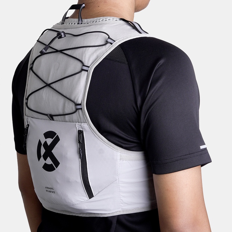Jual Tas Lari Rechampx Hydration Backpack Vest 4L Light Grey - Black Original Cx-R430108-063 - v3.ncrsport.com