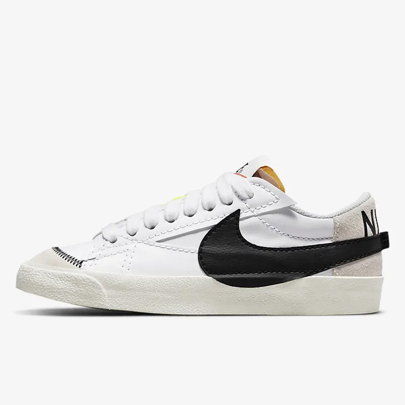 Beli Sepatu Sneakers Wanita Nike Wmns Blazer Low '77 Jumbo White Black Original Dq1470-101