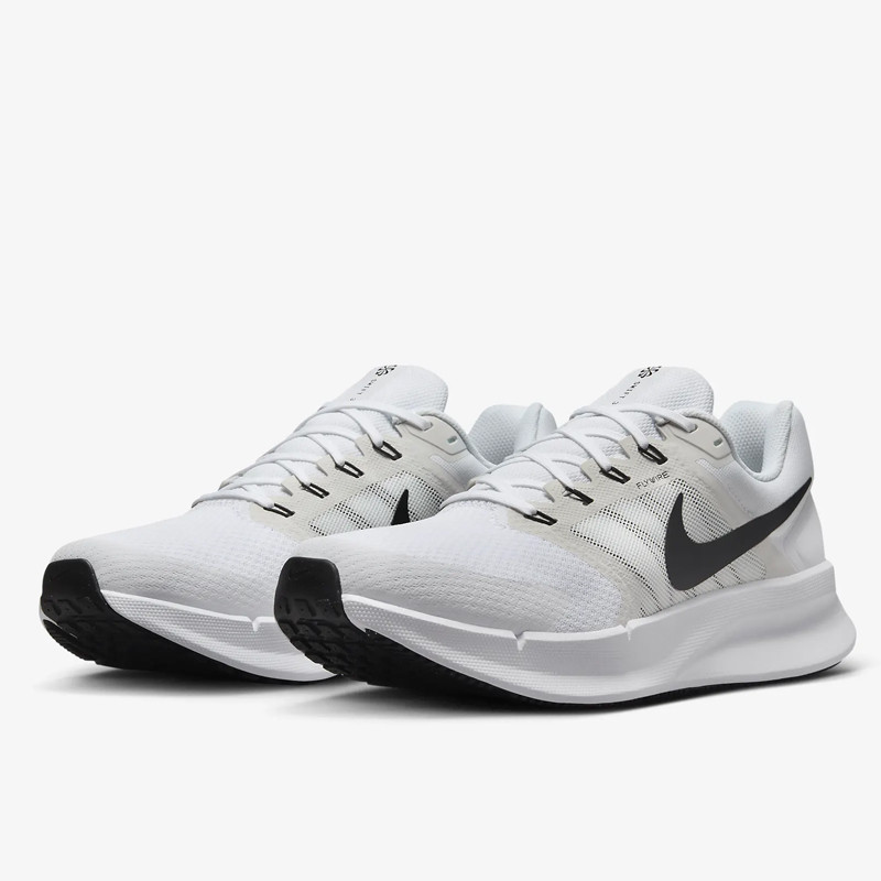 Jual Sepatu Lari Nike Run Swift 3 White Original Dr2695-102 - v3.ncrsport.com