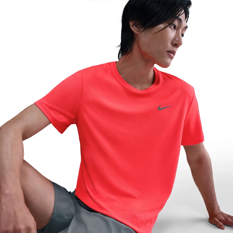 Jual Baju Lari Nike As M Nk Df Uv Miler Ss Bright Crimson Original Dv9316-635 - v3.ncrsport.com