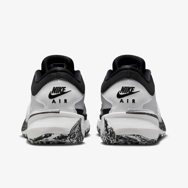 Jual Sepatu Basket Nike Zoom Freak 5 Ep Oreo Black White Original Dx4996-101 - v3.ncrsport.com