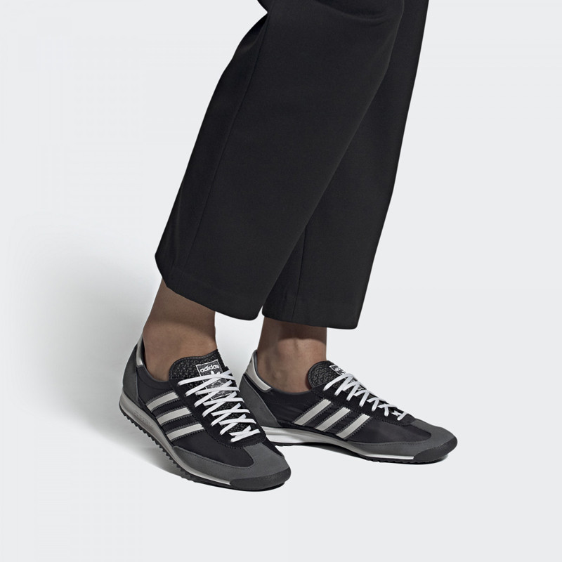 Jual Sepatu Sneakers Adidas Sl 72 Black Original Fv9784 - v3.ncrsport.com