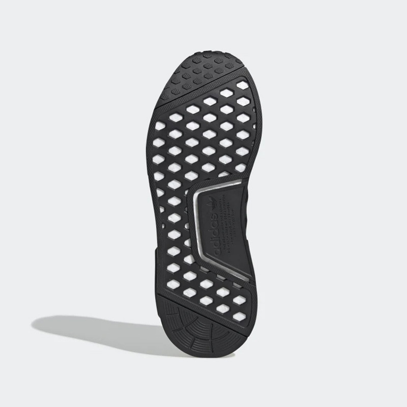 Jual Sepatu Sneakers Adidas Nmd_R1.V2 Core Black Original Fw5327 - v3.ncrsport.com