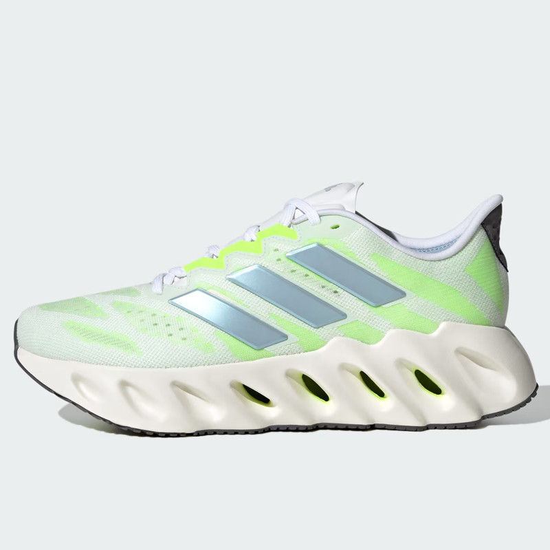 Jual Sepatu Lari Adidas Switch Fwd Cloud White Original Fz5621 - v3.ncrsport.com