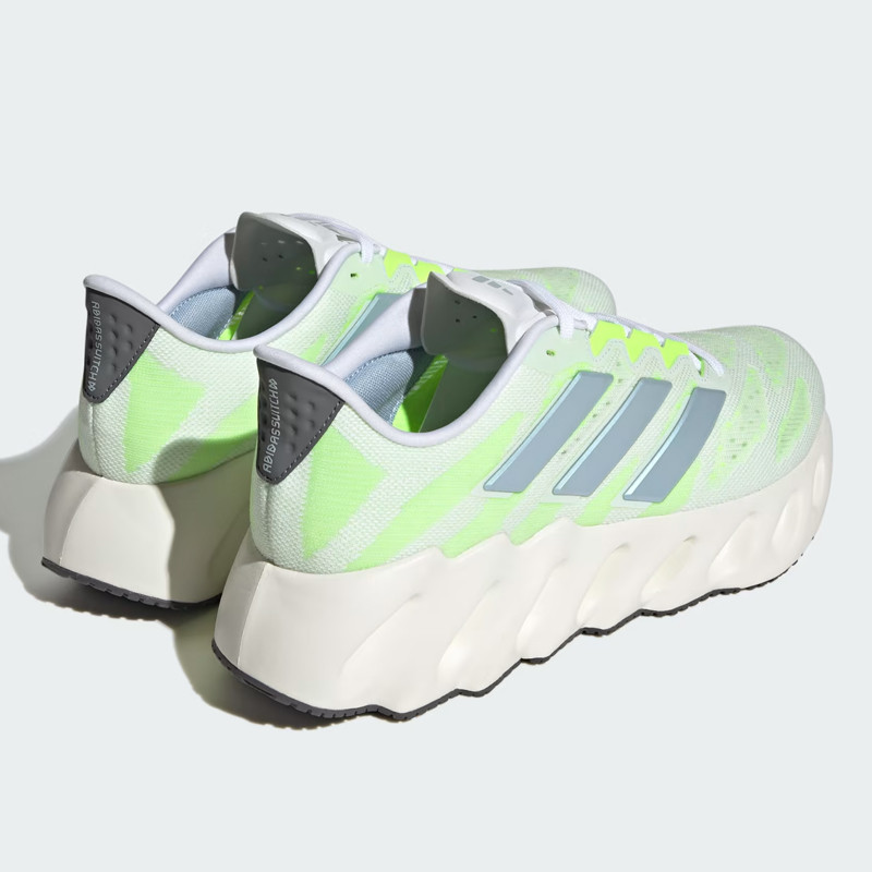 Jual Sepatu Lari Adidas Switch Fwd Cloud White Original Fz5621 - v3.ncrsport.com
