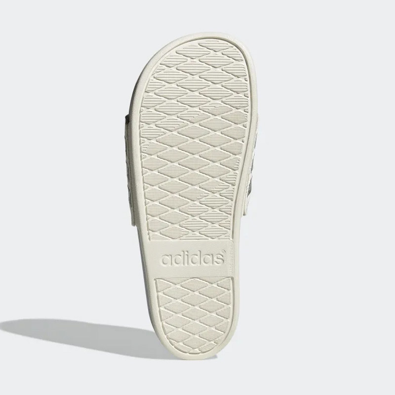 Jual Sandal Sneakers Wanita Adidas Wmns Adilette Comfort Slides Matte Silver Original Gw8746 - v3.ncrsport.com