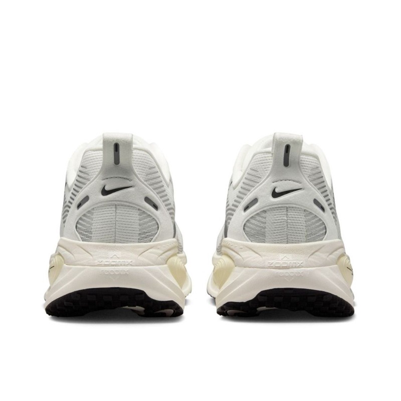 Jual Sepatu Lari Nike Vomero 18 Summit White Original Hm6803-101 - v3.ncrsport.com