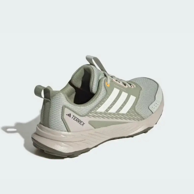 Jual Sepatu Trail Wanita Adidas Wmns Terrex Tracefinder Halo Green - Off White - Lucid Tangerine Original Jr9142 - v3.ncrsport.com