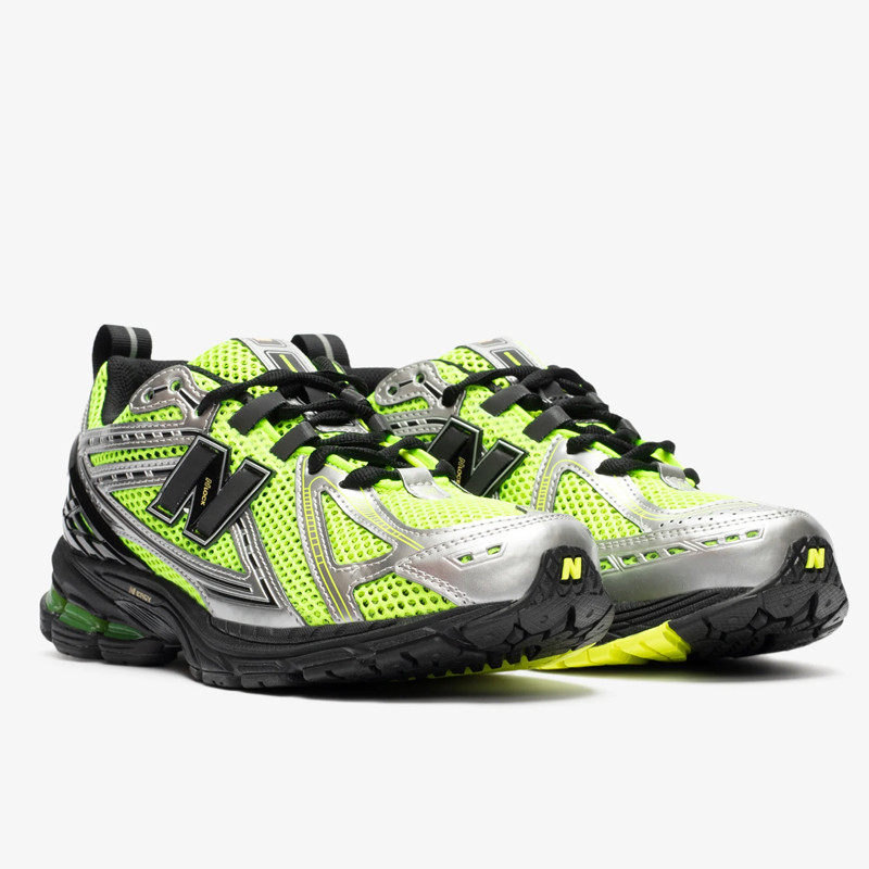 Jual Sepatu Sneakers New Balance 1906R Green Original M1906Rcg - v3.ncrsport.com