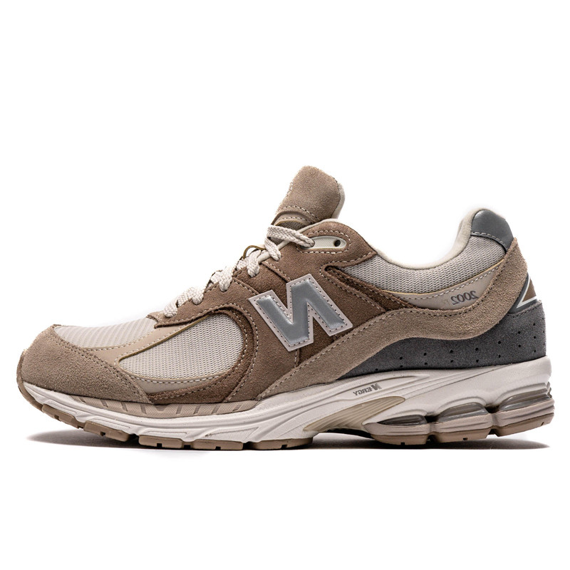 Beli Sepatu Sneakers New Balance 2002R Beige Original M2002Rsi