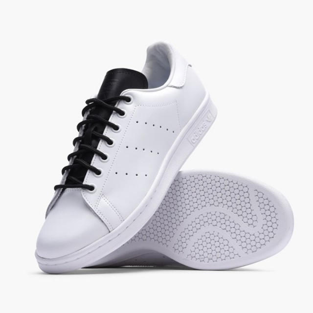 Beli Sepatu Sneakers Adidas Stan Smith White Original S80019