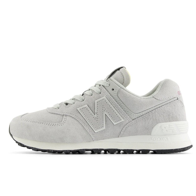 Beli Sepatu Sneakers New Balance 574 Grey Original U574Pwg