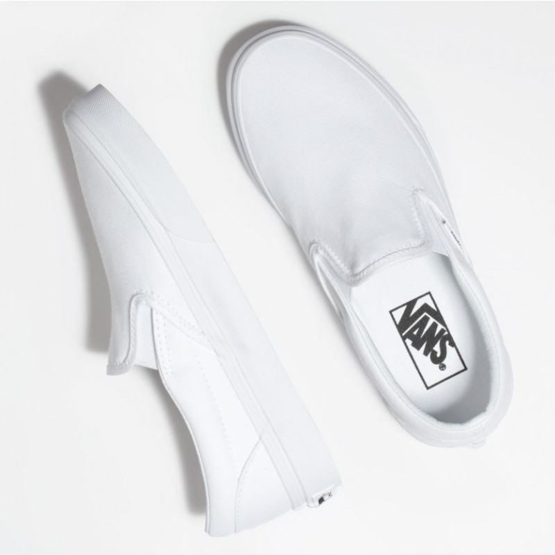 Jual Sepatu Sneakers Vans Ua Classic Slip-On White Original Vn000Eyew00 - v3.ncrsport.com