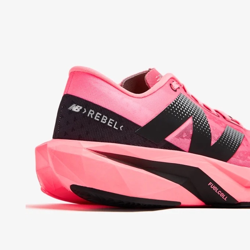 Jual Sepatu Lari Wanita New Balance Wmns Fuelcell Rebel V4 Ultra Pink Original Wfcxcu4 - v3.ncrsport.com