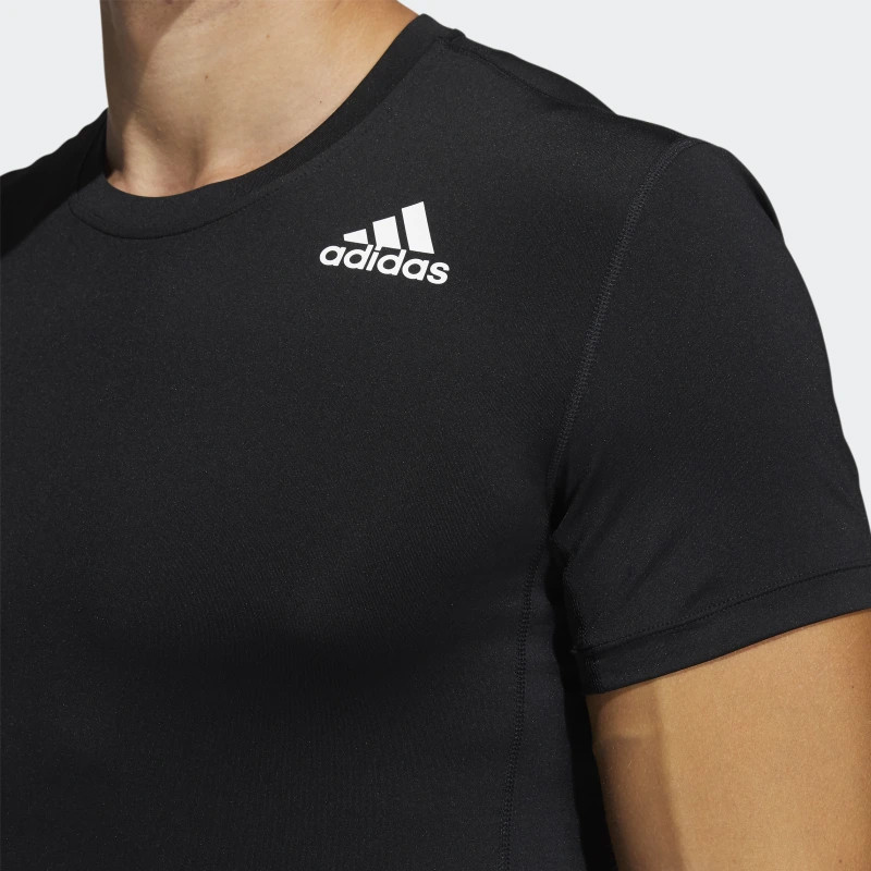 Jual Baju Training Adidas Techfit Compression Short Sleeve Tee Black Original Gm5037 - v3.ncrsport.com