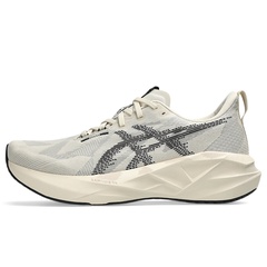 Beli Sepatu Lari Asics Novablast 5 Oatmeal - Black Original 1011B974.250 Beli Sepatu Lari Asics Novablast 5 Oatmeal - Black Original 1011B974.250