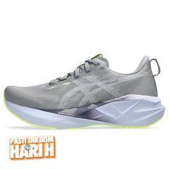 Beli Sepatu Lari Wanita Asics Wmns Novablast 5 Gravel - Blue Fade Original 1012B765.020