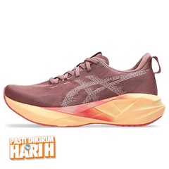 Beli Sepatu Lari Wanita Asics Novablast 5 Women Standard Rubble Red - Fawn Original 1012B765.600