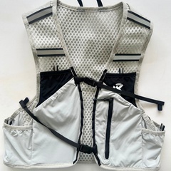 Beli Baju Lari Rechampx Hydration Backpack Vest 4L Light Grey - Black Original Cx-R430108-063 Beli Baju Lari Rechampx Hydration Backpack Vest 4L Light Grey - Black Original Cx-R430108-063