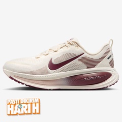 Beli Sepatu Lari Wanita Nike Wmns Vomero 18 Pale Ivory Original Hm6804-108