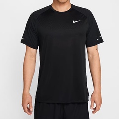Beli Baju Lari Nike Stride Men's Dri-Fit Adv Short-Sleeve Running Top Black Original Hv5204-010 Beli Baju Lari Nike Stride Men's Dri-Fit Adv Short-Sleeve Running Top Black Original Hv5204-010