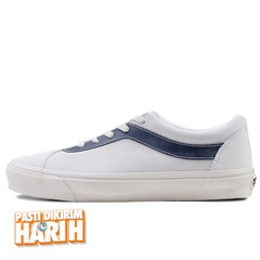 Beli Sepatu Sneakers Vans Bold Ni Vintage Sport White Dress Blues Original Vn0A5Dyak9T Beli Sepatu Sneakers Vans Bold Ni Vintage Sport White Dress Blues Original Vn0A5Dyak9T